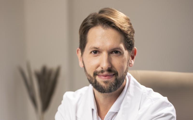 Dr. Sulzgruber im AEOS Ärztezentrum